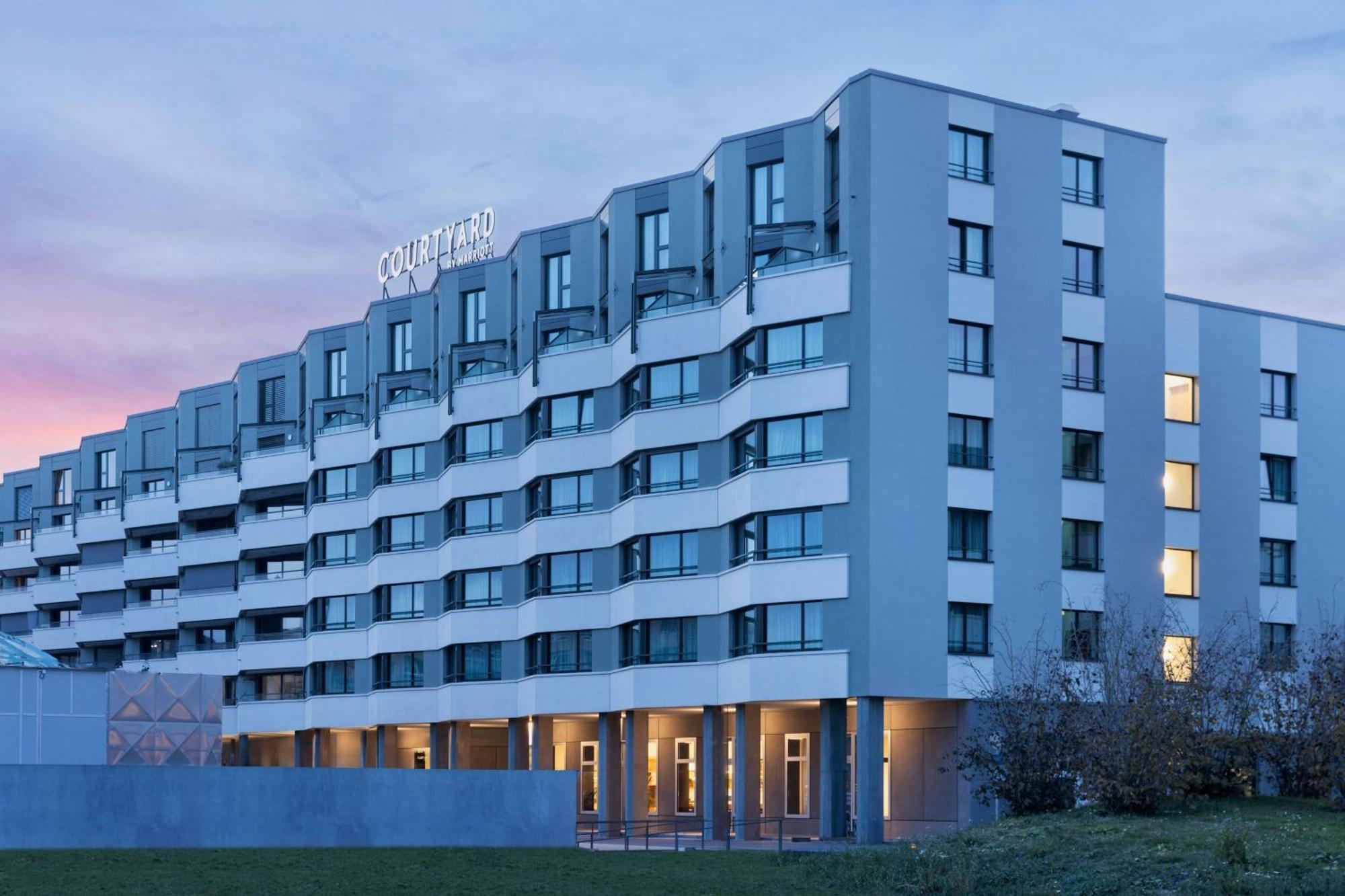 Hotel Courtyard By Marriott Biel Bienne Exterior foto